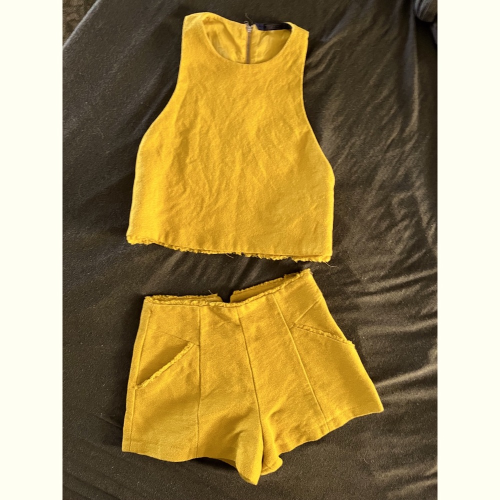 ZARA TRAFALUC Two-Piece Set Mustard Yellow Size XS/S